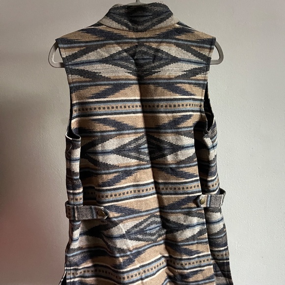 Pendleton Aztec / Tribal / Western 100% Virgin Wool Long Line Vest Size M - Picture 6 of 7